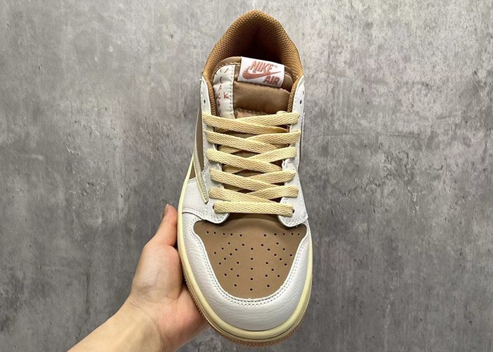 Travis Scott X Jordan 1 Low OG DM7866-106